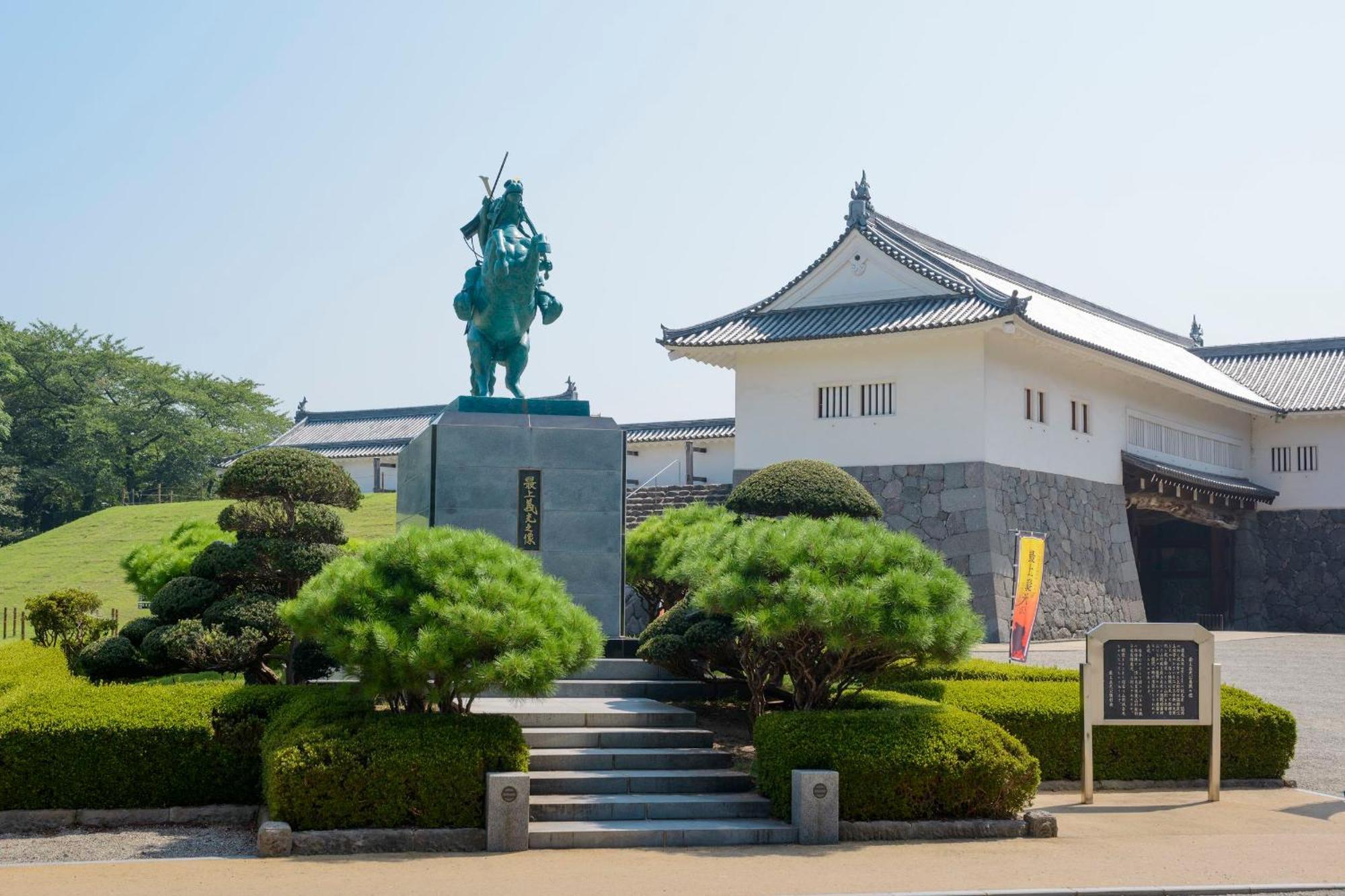 アパホテル 山形駅前大通 山形市 エクステリア 写真